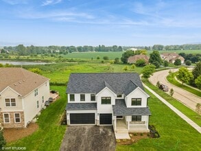 2148 Bartram Rd in North Aurora, IL - Building Photo - Building Photo