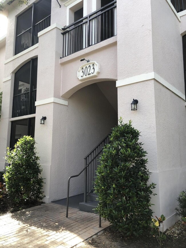 property at 3023 Alcazar Pl