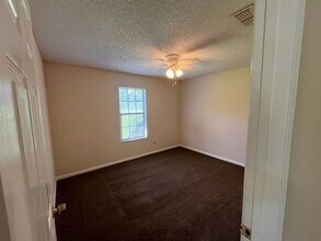 2061 Ashton St in Middleburg, FL - Building Photo - Building Photo