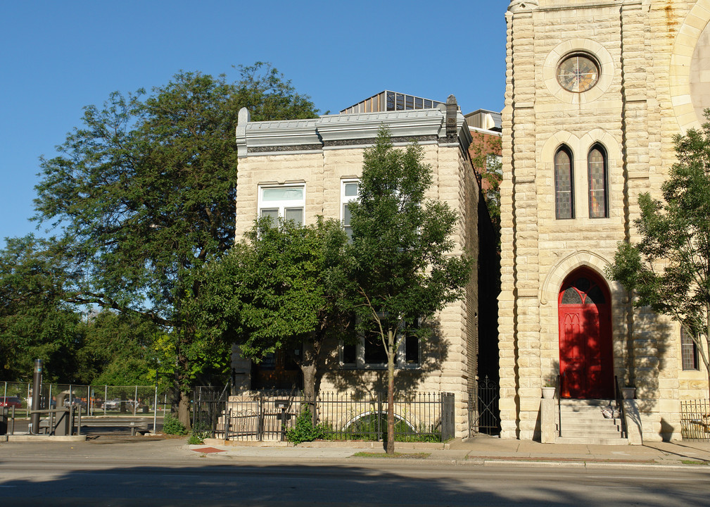 1134 S Ashland Ave in Chicago, IL - Building Photo