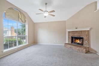 203 Cain Dr in Cedar Hill, TX - Building Photo - Building Photo