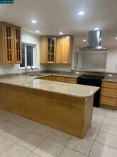 2032 Donald Dr in Moraga, CA - Building Photo - Building Photo