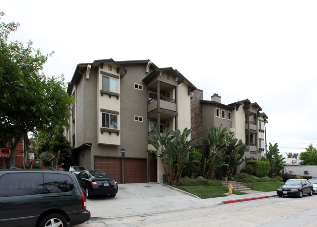 Summit Place in San Diego, CA - Building Photo - Building Photo