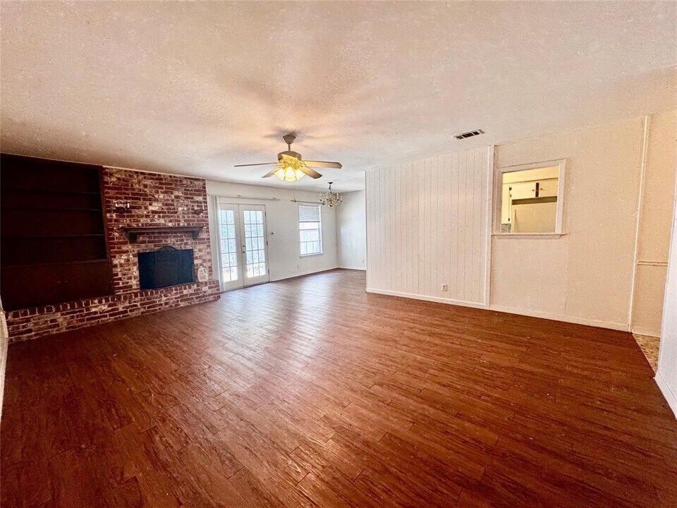 4713 Sagebrush Trail in Austin, TX - Building Photo