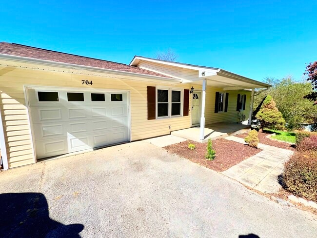 property at 407 Tavern Hill Rd