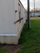 100 Lunsford Cir in Opp, AL - Foto de edificio - Building Photo