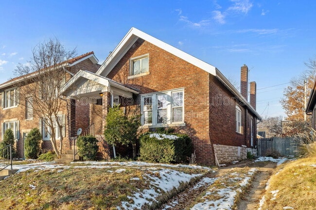 property at 5223 Bancroft Ave