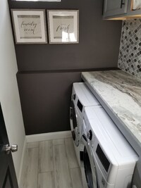 2734 Oak Village Trail photo'