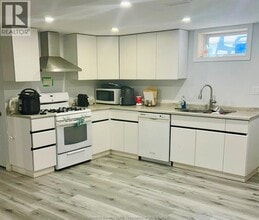 1535 St Patricks Ave in Windsor, ON - Building Photo - Building Photo