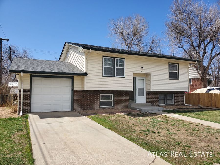 1529 Atwood St in Longmont, CO - Building Photo
