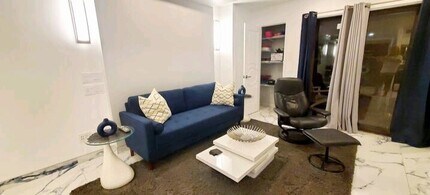 474 S Calle Encilia, Unit E in Palm Springs, CA - Foto de edificio - Building Photo