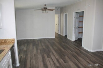 34404 Lodge Dr in Zephyrhills, FL - Building Photo - Building Photo