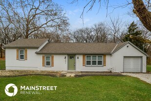 7411 NW Oak Dr in Kansas City, MO - Building Photo