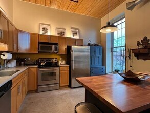 35 Riverwalk Way in Lowell, MA - Building Photo - Building Photo