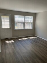 30 Greensward Ln in Cherry Hill Township, NJ - Building Photo - Building Photo