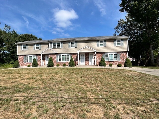 83 Emmet St in Brockton, MA - Building Photo - Building Photo
