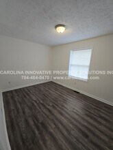 1409 Tinnin Ave in Charlotte, NC - Building Photo - Building Photo