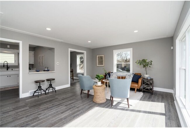 4248 Regent Ave N in Minneapolis, MN - Building Photo - Building Photo