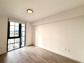 253 NW 31st St, Unit A2 in Miami, FL - Building Photo - Building Photo