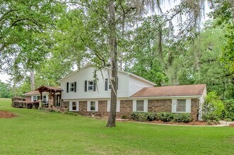 3086 Waterford Dr in Tallahassee, FL - Building Photo - Building Photo