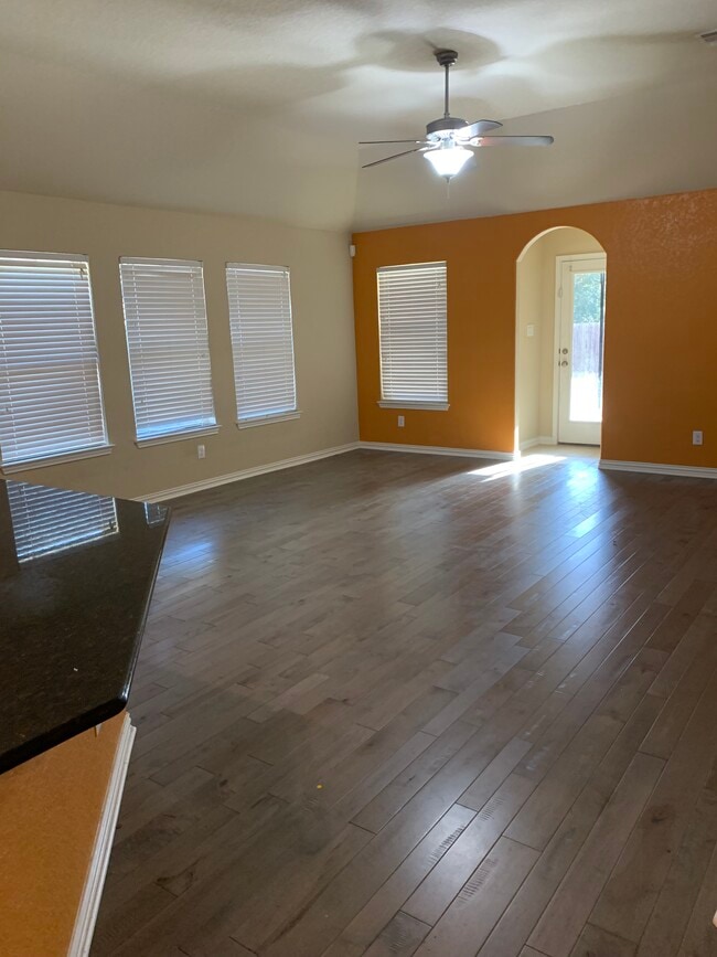 14528 Prairie Pass in San Antonio, TX - Foto de edificio - Building Photo