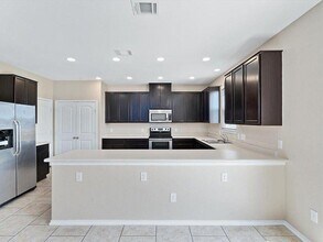 904 Lonesome Lilly Way in Pflugerville, TX - Building Photo - Building Photo