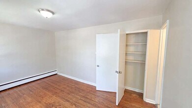 5846 N Marvine St, Unit A10 in Philadelphia, PA - Building Photo - Building Photo