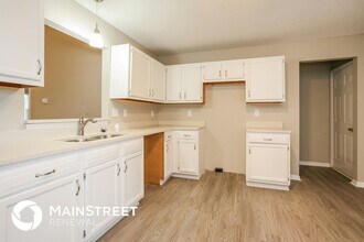 7140 Karst Ct in Indianapolis, IN - Building Photo - Building Photo