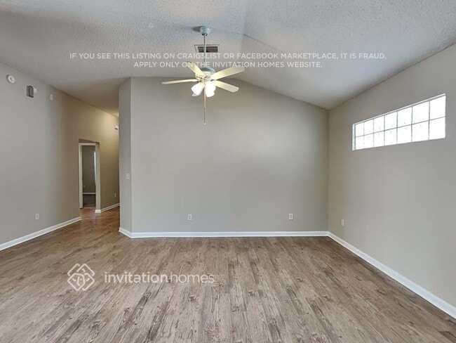 1177 Brookwood Bluff Rd E in Jacksonville, FL - Building Photo - Building Photo