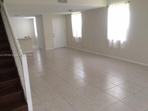 1448 Barcelona Way in Weston, FL - Building Photo - Building Photo