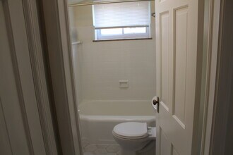 1448 Elmwood Ave, Unit A in Columbus, OH - Building Photo - Building Photo
