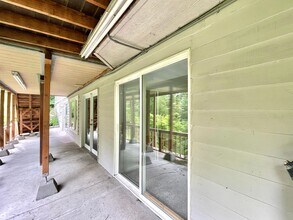 14033 SE 185th Pl in Renton, WA - Building Photo - Building Photo