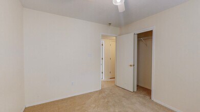 7905 Minge Rd NW in Albuquerque, NM - Building Photo - Building Photo