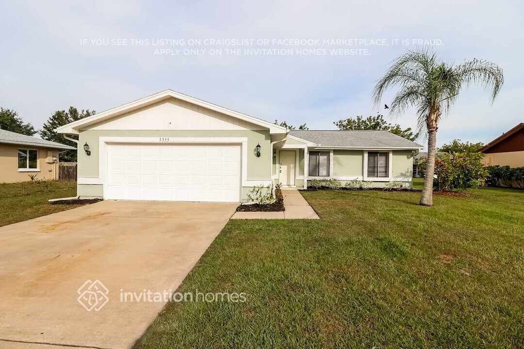 3355 Ginsing Ln in Englewood, FL - Foto de edificio
