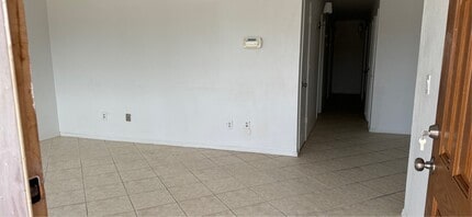 1023 Alila Ave in Delano, CA - Building Photo - Building Photo