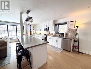 12 Wythenshawe Wood in Toronto, ON - Building Photo - Building Photo