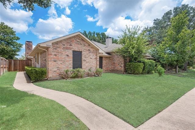 2020 Hearthside Ln