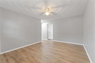 2510 Arkansas Ave, Unit A in Norfolk, VA - Building Photo - Building Photo