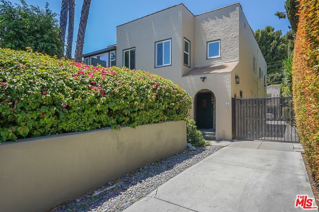 1043 N La Jolla Ave in West Hollywood, CA - Building Photo