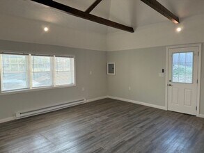 68 North Ave in Abington, MA - Building Photo - Building Photo