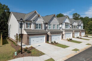 ABODE Magnolia Bluff in Flowery Branch, GA - Building Photo