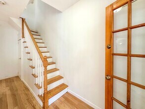 244 Everett St in Boston, MA - Building Photo - Building Photo
