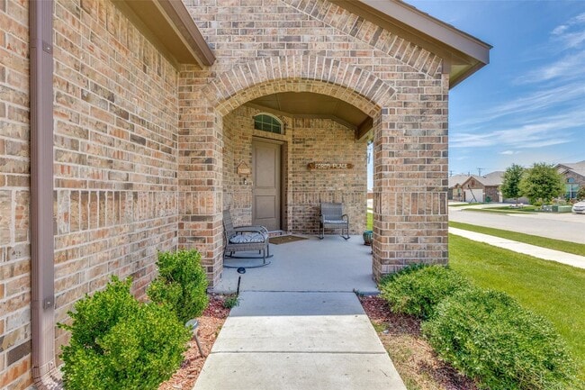 property at 8700 Smokehouse Dr