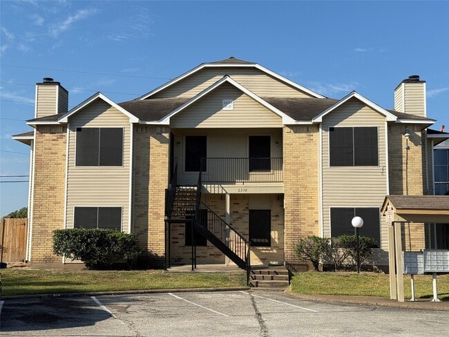 2230 Millstone Dr