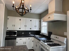 414 Metcalf St in New Bern, NC - Building Photo - Building Photo