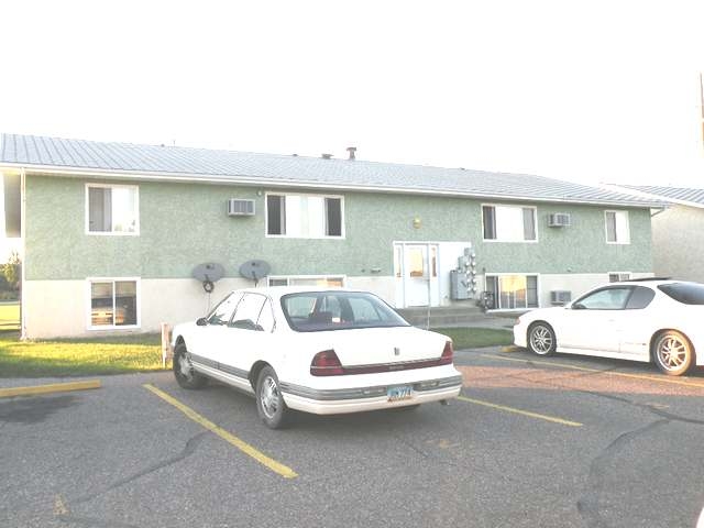 3211 E Rosser in Bismarck, ND - Building Photo - Building Photo