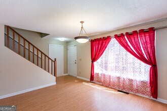 664 Bellemeade Ave NW in Atlanta, GA - Building Photo - Building Photo