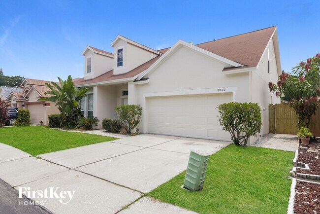 8842 Cypress Hammock Dr in Tampa, FL - Building Photo - Building Photo