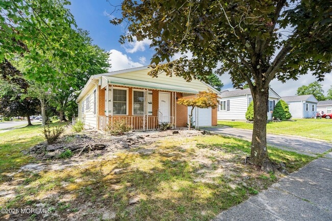 65 Innsbruck Dr in Toms River, NJ - Building Photo - Building Photo