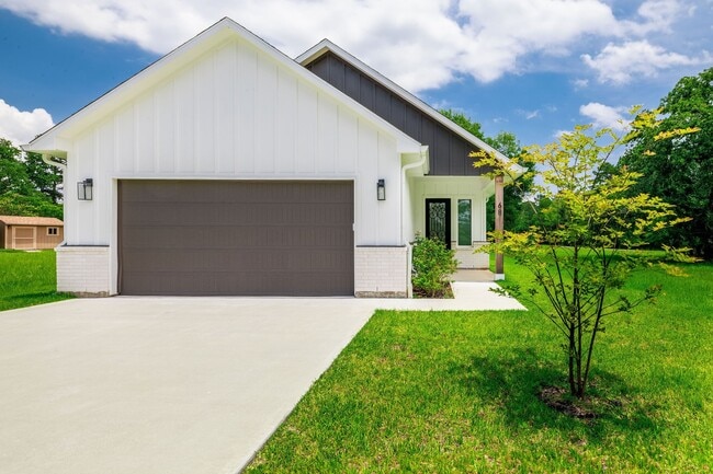 property at 68 Fairway Dr